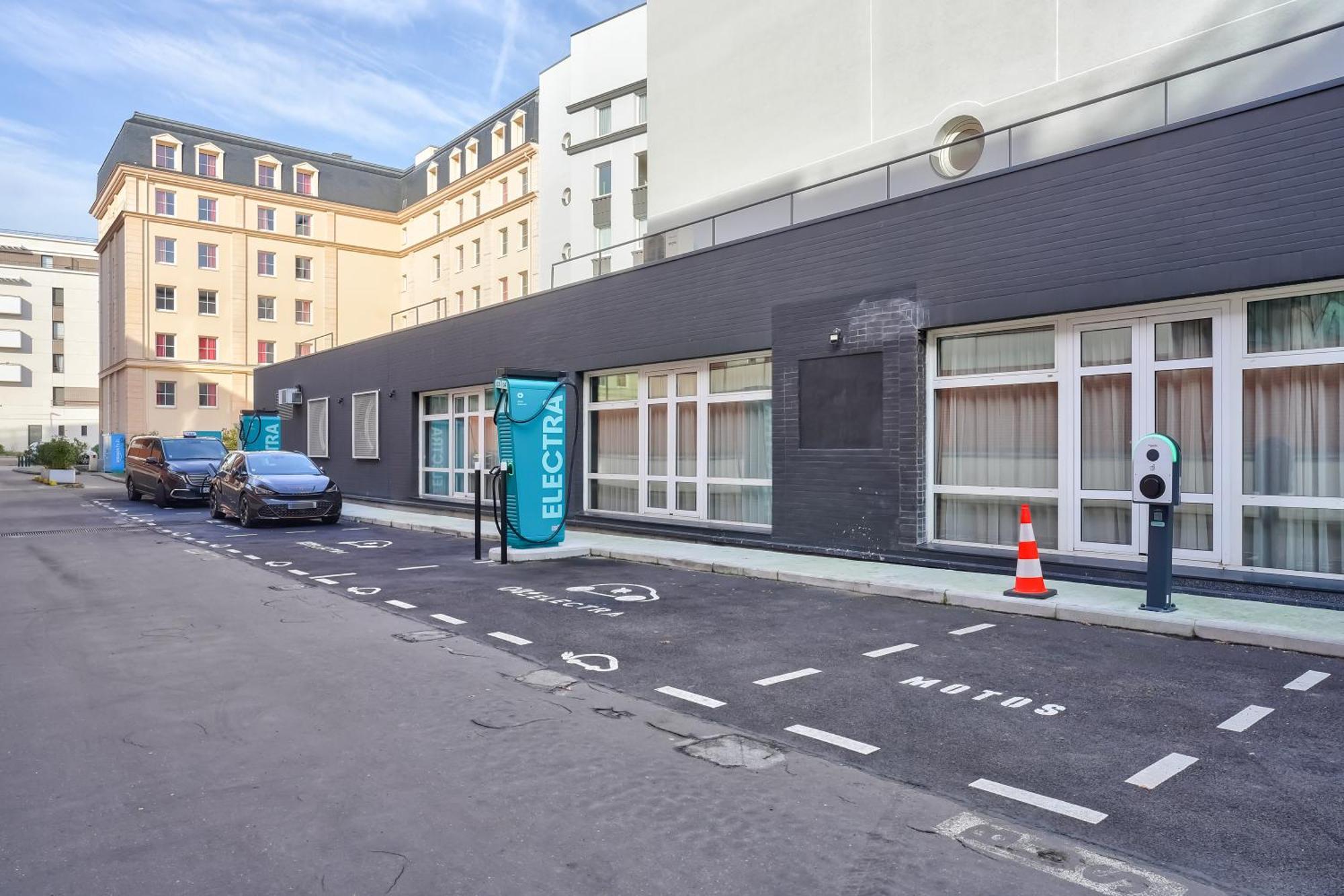 Hotel Campanile Paris Ouest - Pont De Suresnes