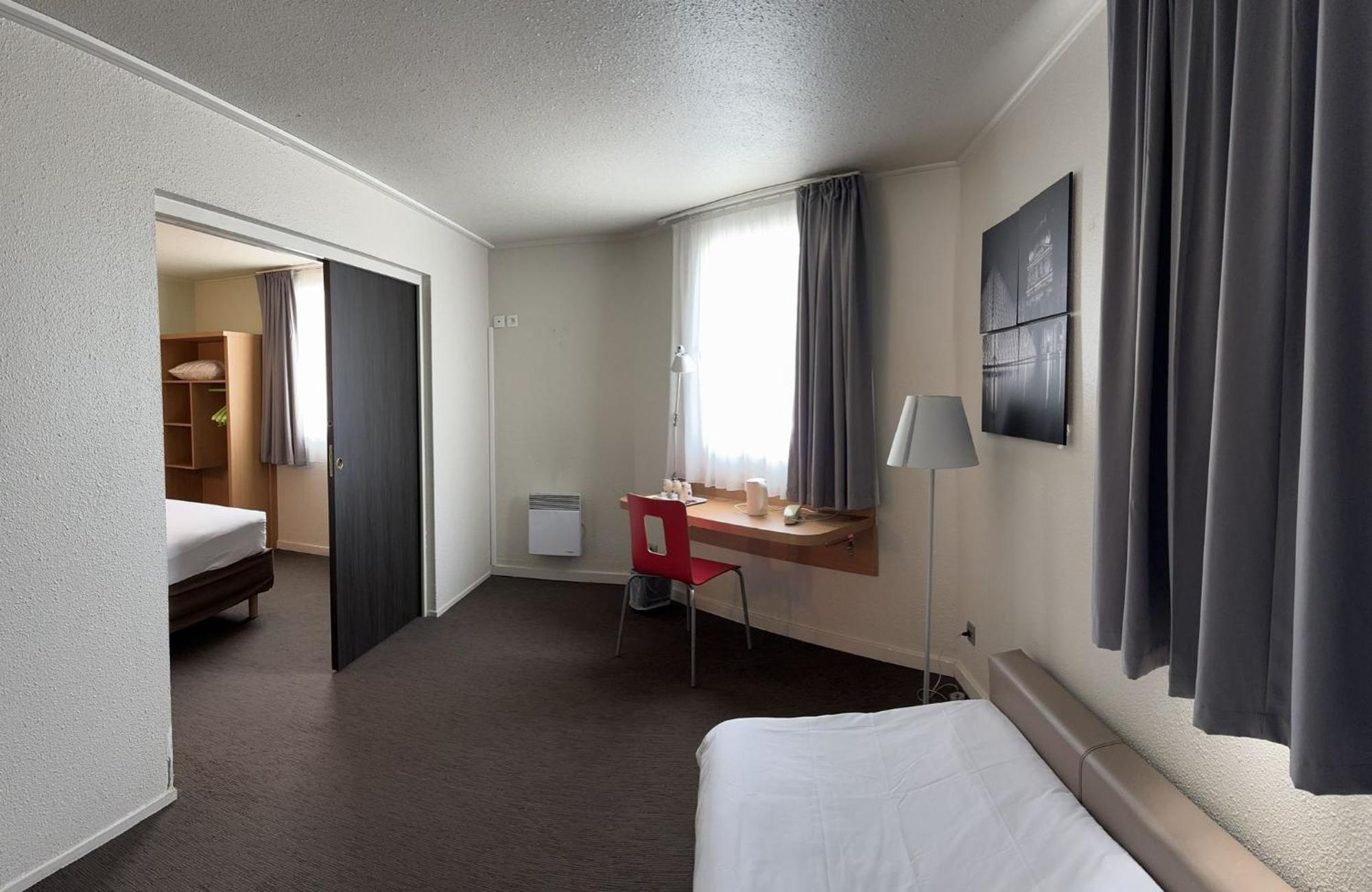 Hotel Campanile Paris Ouest - Pont De